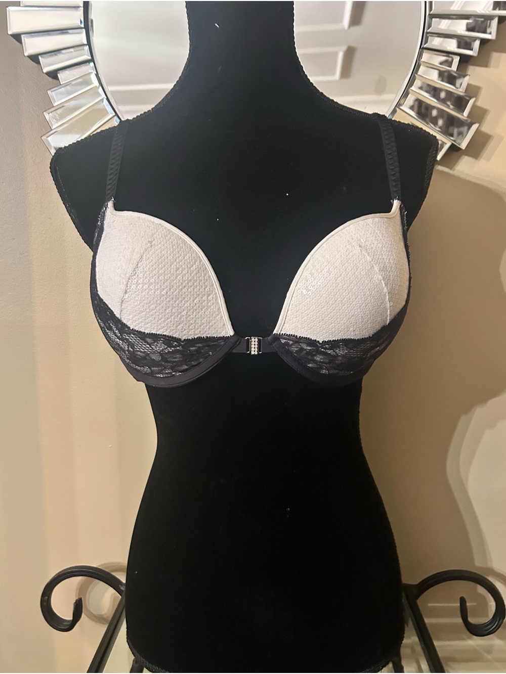 La SENZA Beyond Cleavage Sequin Lace Push-Up Bra